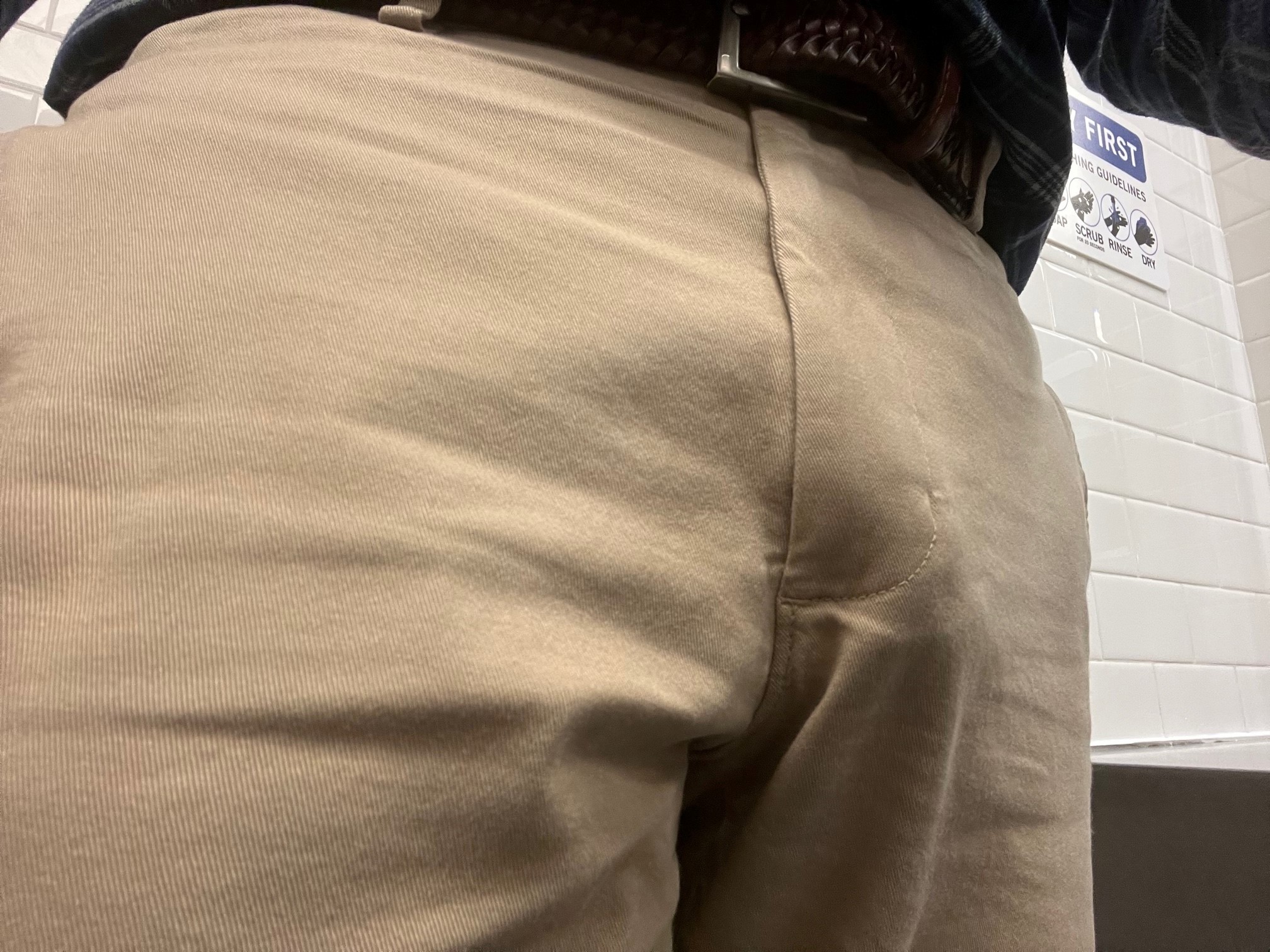 pants bulge.jpg